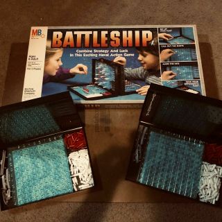 Vintage 1990 Battleship Game - 100 Complete -