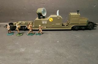 Tri - Ang Hornby R.  341k Anti Aircraft Searchlight Wagon & 4 Soldier Figure B7