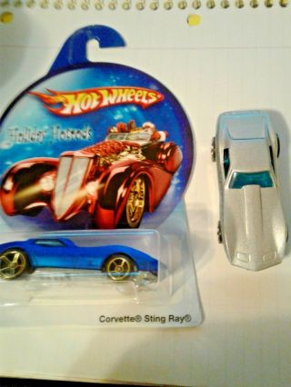 Hot Wheels Corvette Sting Rays 1 Saturn Blue Xmas Pack Only 1 Grey Lt Blue Flame