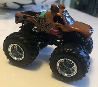 1/64 Hot Wheels Monster Jam Scooby - Doo Truck