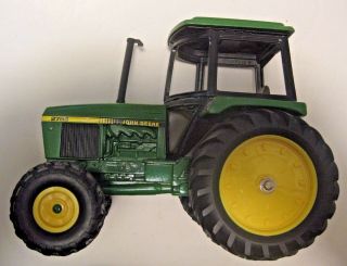 Vintage Ertl Die Cast John Deere Model 2755 Toy Tractor