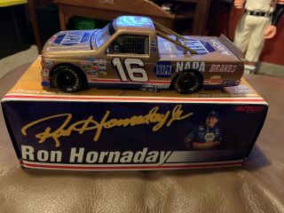 1/24 Ron Hornaday 16 Napa Gold 1997 Chevy Race Truck Action Nascar Diecast