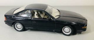 MAISTO BMW 850i 1:18 Die - Cast Model Car 3