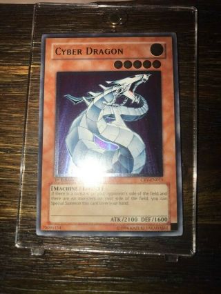 Yu - Gi - Oh Cyber Dragon Ultimate Rare 1st Edition English Near