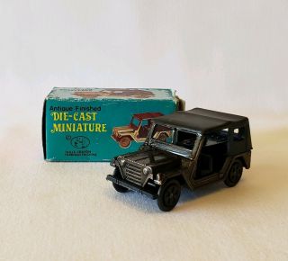 Vintage Jeep Die Cast & Plastic Pencil Sharpener By Taille Crayon