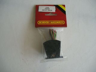 Hornby R 044 Passing Contact Switch.  00 Gauge