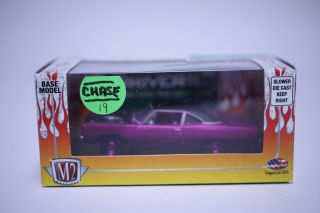 M2 Machines Chase Pink 1969 Plymouth Road Runner 440 6 Pack 19