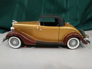 Solido 1934 Ford V8 Roadster W Rumble Seat Die Cast Model Toy Car 1:18