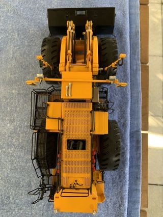 TWH Collectables - LeTourneau L1850 Loader (Yellow) 3