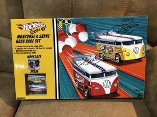 Hot Wheels 2005 Classics Mongoose & Snake Vw Drag Bus Race Set Autographed