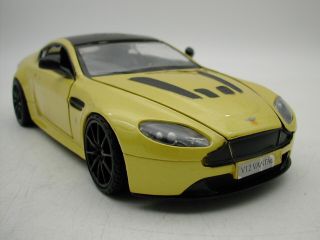 1/24 Scale Aston Martin Vantage S Diecast Model Car