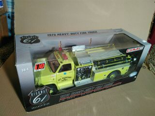 Highway 61/Die - Cast Promotions 1975 GMC C65 Fire Truck - NIB 3