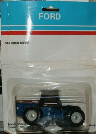 Ford 846 Articulated Tractor - Ertl 1:64 Scale