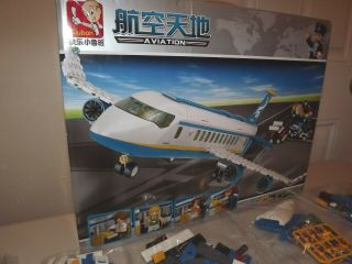- Sluban Passenger Plane " Aviation " Building Kit Lego Compatible
