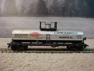 Ho Scale Athearn 1553 Chemical Single Dome Tank Car Dupont,  Shpx 3246