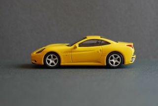 Kyosho Ferrari California 1/64 Diecast Yellow 2010 Assembled