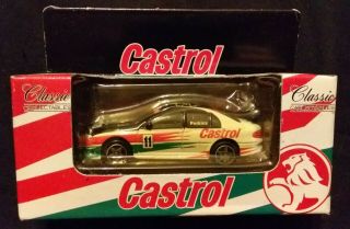 1/64 Classic Carlectables 11 Larry Perkins 2000 Castrol Racing Holden Commodore