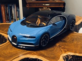 Kyosho 1/12 Bugatti Chiron Blue