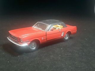 Signature Series Ss 5719 Ford Mustang Red 1:32 Diecast Metal Car,  No Box
