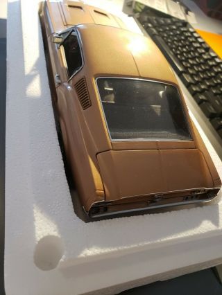 Autoart 1967 Ford Mustang Gt 390 Gold 1/18
