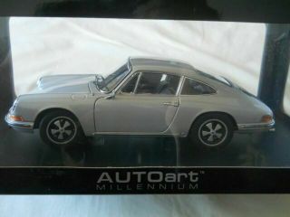 Autoart 1/18 77916 Porsche 911s 1967 Silver