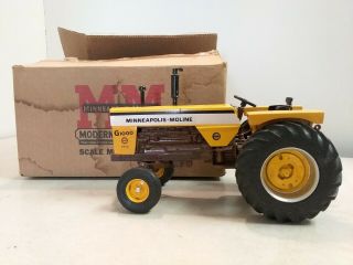 1989 Wally Hooker Cottonwood Acres 1/16 Minneapolis Moline G 1000 Diesel Tractor