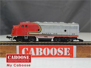 Bachmann N Scale F Unit Santa Fe Locomotive 215 Dc (10065)