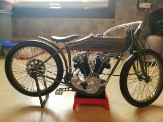 Harley - Davidson 1926 Board Track Racer 1:6 Scale Model.