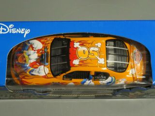 2005 Nascar Daytona 500 1:24 Scale,  Racing Across America,  Donald Duck,  Orange