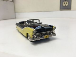 Motor City Usa 1955 Ford Sunliner 1/43 Scale White Metal Model