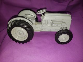 Toy ERTL Ford 9N Gray Tractor Collector Edition 1985 3
