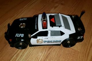 Fastlane 1/18 Scale Ford Crown Victoria Police Car Lights Siren Trunk Opens