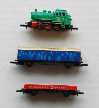 Marklin 81705 Christmas Train 0 - 6 - 0 Steam Loco And Two (2) Cars