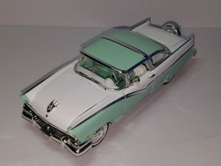 1/32 National Motor Museum 1958 Ford Fairlane Crown Victoria No.  1956cv