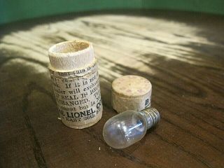 Lionel Prewar Wooden Light Bulb With Lid And Label