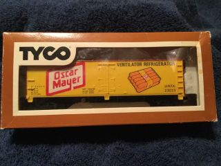 Tyco Brown Box Ho Scale Oscar Mayer Reefer 370a