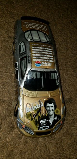 2004 Autographed Darrell Waltrip King Of Bristol Nascar Action 1:24