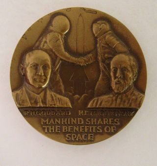 1975 Apollo Soyuz Test Project Bronze Medal,  Presidential Art Medal,
