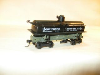 Ho Scale Roundhouse Old Time Tank Car Union Pacific Rr