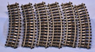 Lionel O Gauge Track - 12 Curved Sections,  Full Circle,  W/14 Clips - 1 Of 2