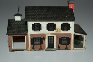 N Scale Two Story House With Garage/porch Built Building K10203