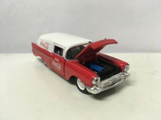 1957 57 Chevy Sedan Delivery Collectible 1/64 Scale Diecast Diorama Model 2