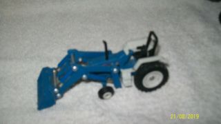 5640 Ford Farm Tractor W/ Front Loader 1/64 Diecast Ertl