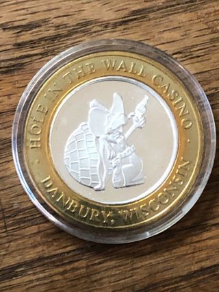 Silver.  999 $10 Gaming Casino Token Hole In The Wall Limited Edition In Capsule
