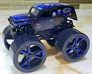 Son - Uva Digger Monster Jam Hot Wheels Track Ace Tires Blue And Black Rims