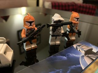 LEGO Star Wars Series Clone Trooper Battle Pack (7913) 2