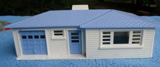 Plasticville O Scale Blue & White Ranch House In The Box.
