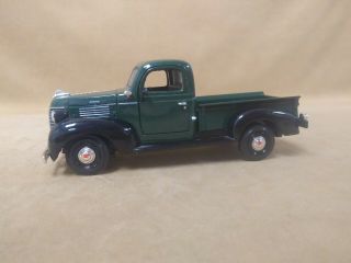 1941 Plymouth Pickup Truck Diecast 1:24 Scale Green Motor Max