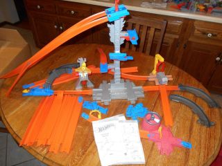 2014 Hot Wheels Track Builder Mega Pack With Instructions