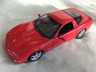 Ertl Chevy Corvette Coupe 2003 - Red 1:18 Scale Diecast Model Car W/o Box